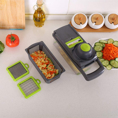 VEGETABLE CHOPPER WITH CONTAINER